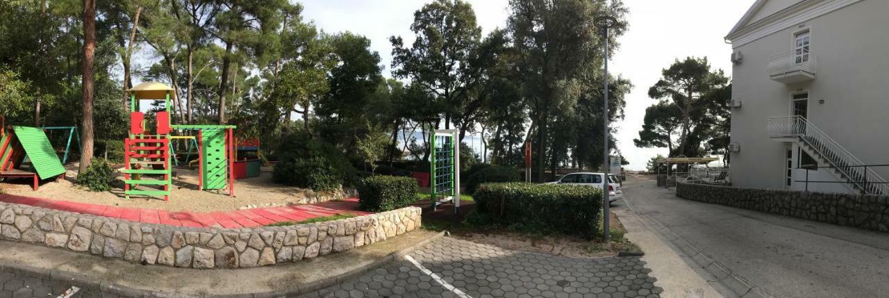 Sesar Apartments Krk - No. 1 Iva Krk Town Extérieur photo